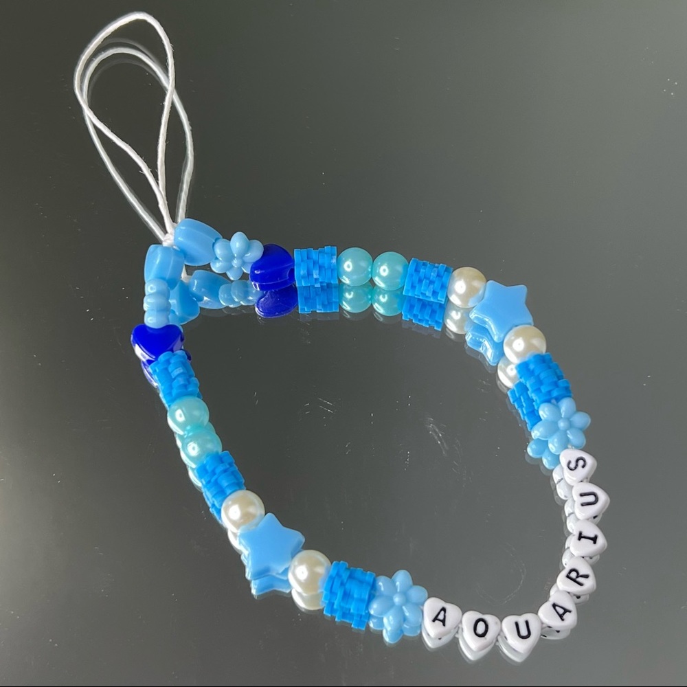 ✨Aquarius Phone Charm✨